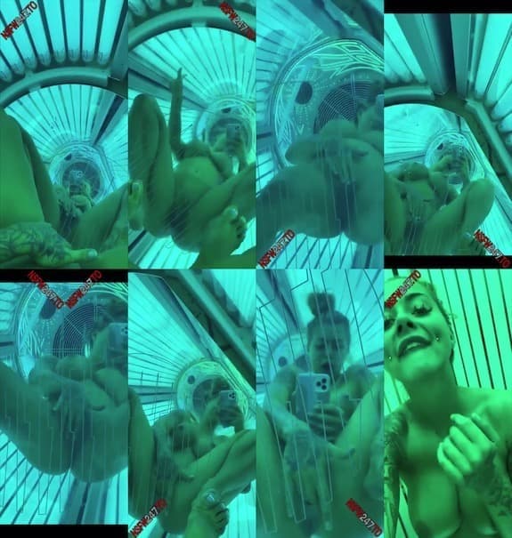 Dakota James Mirror on the bottom of the tanning bed Had to play with my pussy it was so hot snapchat premium 2020/10/24